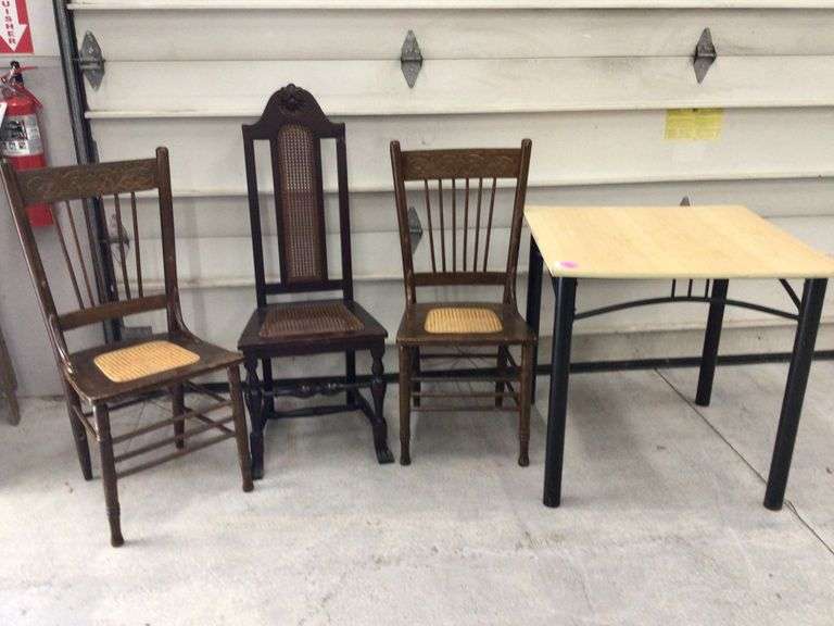 3 CHAIRS & TABLE