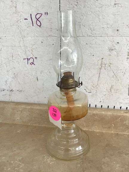 VINTAGE OIL LAMP