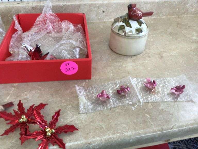 VARIOUS CARDINAL DECOR