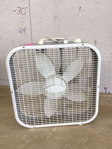 LASKO BOX FAN-WORKS