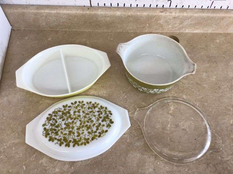 VINTAGE PYREX DISHES