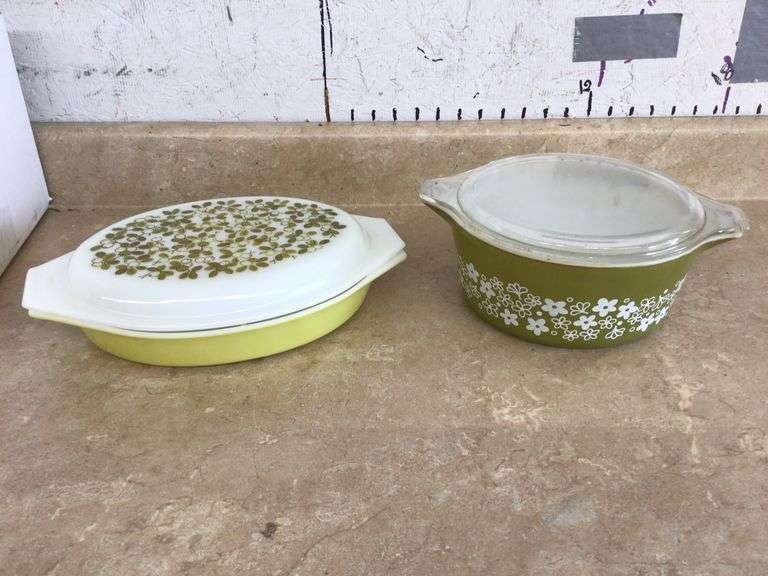 VINTAGE PYREX DISHES
