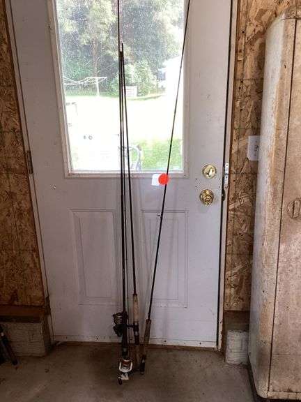 3 FISHING POLES