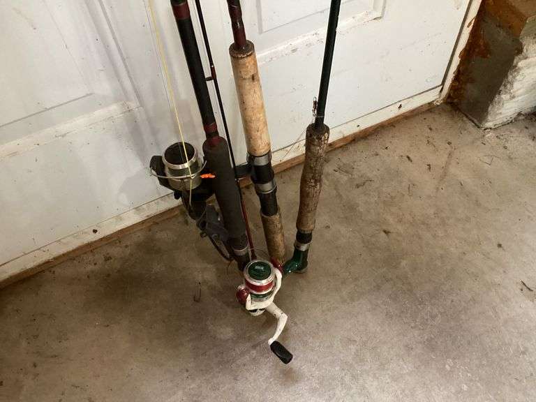 3 FISHING POLES