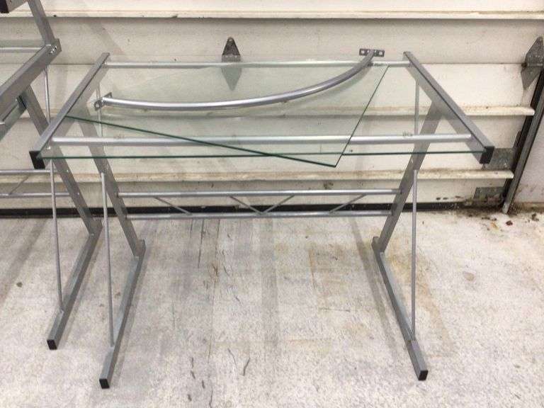 2 COMPUTER DESKS