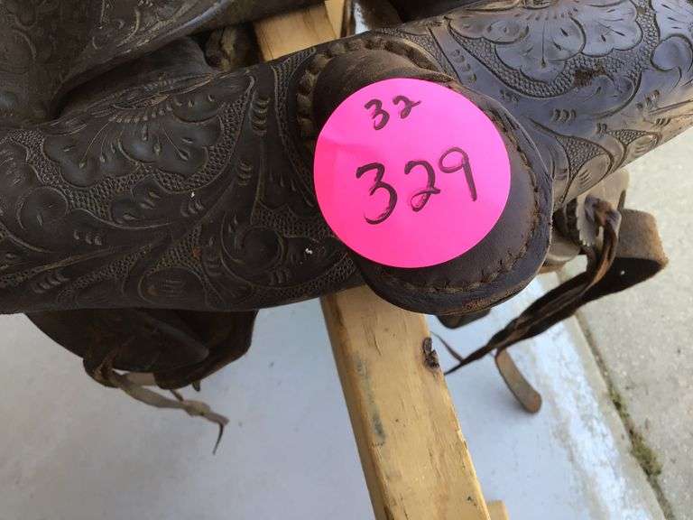 LEATHER HORSE SADDLE (15")