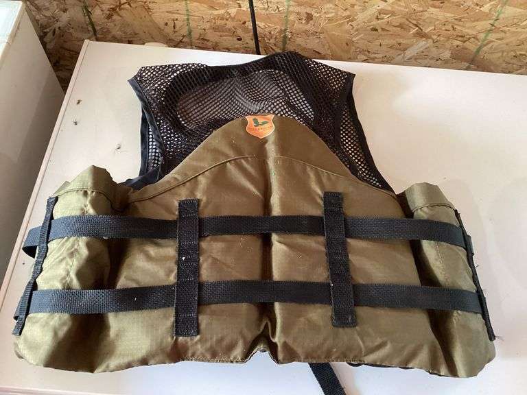 FIELD & STREAM LIFE JACKET