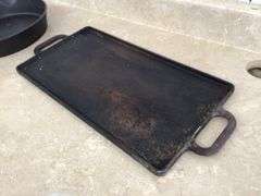 WAGNER #10 CAST-IRON FRY PAN AND LODGE CAST IRON GRILL PAN