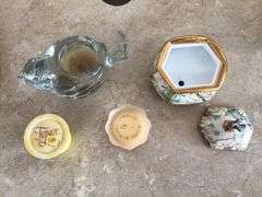TRAY OF BIRD & VANITY ITEMS-WINGS BROKEN ON TRINKET BOX
