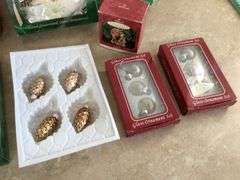 VARIOUS GLASS CHRISTMAS ORNAMENTS