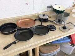 BOX OF PANS AND BAKEWARE