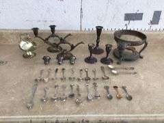BOX OF STERLING SILVER & SILVERPLATE ITEMS & SOUVENIR SPOONS