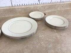 VINTAGE LENOX "MAYWOOD" SILVER TRIM DINNERWARE SERVICE FOR 4