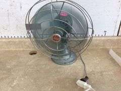 VINTAGE GE FAN (WORKS)