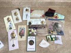 VARIOUS RELIGIOUS JEWELRY