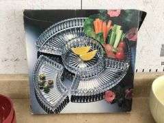 BOX OF BOWLS & BREAD PAN