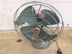 VINTAGE GE FAN (WORKS)