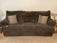 RECLINING COUCH