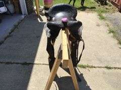 LEATHER HORSE SADDLE (15")