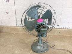 VINTAGE GE FAN (WORKS)