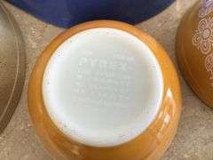 VINTAGE PYREX DISHES