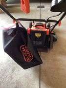 BLACK AND DECKER 40 VOLT PUSH MOWER W/CHARGER