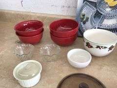 BOX OF BOWLS & BREAD PAN