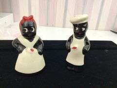 VINTAGE SALT & PEPPER SET
