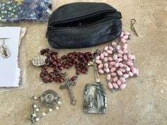 VARIOUS RELIGIOUS JEWELRY
