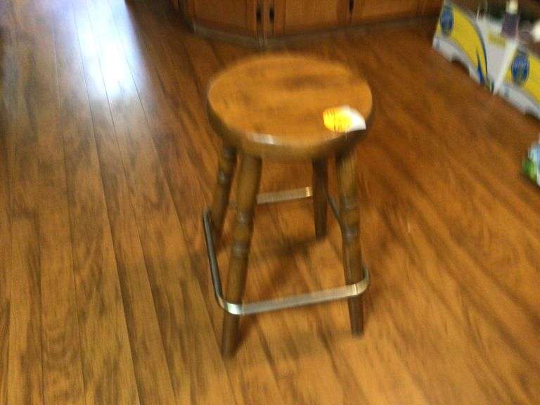 24-1/2” BAR STOOL