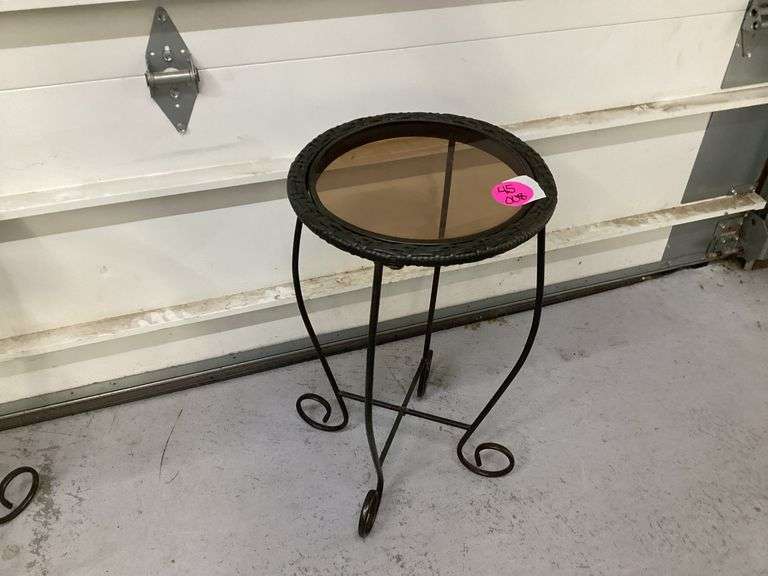 GLASS TOP PLANT STAND