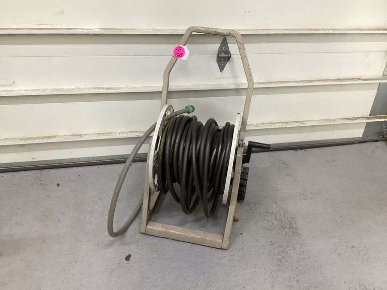 HOSE REEL W/HOSE