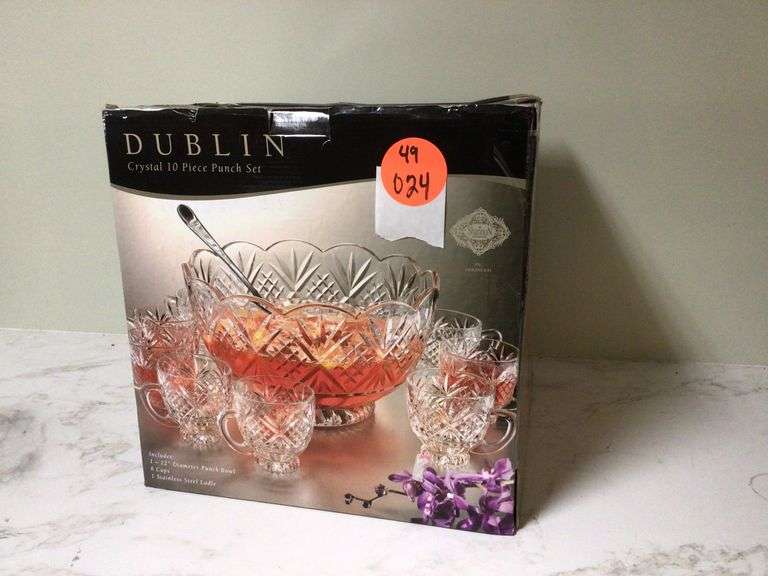NEW IN BOX SHANNON DUBLIN CRYSTAL 10pc. PUNCH SET