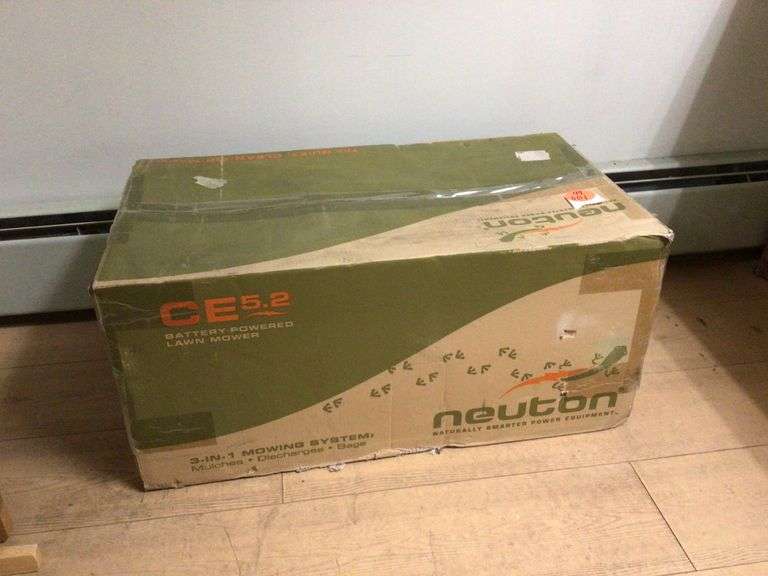 NEUTON CE 5.2 BATTERY POWERED LAWNMOWER - FACTORY SEALED NEW
