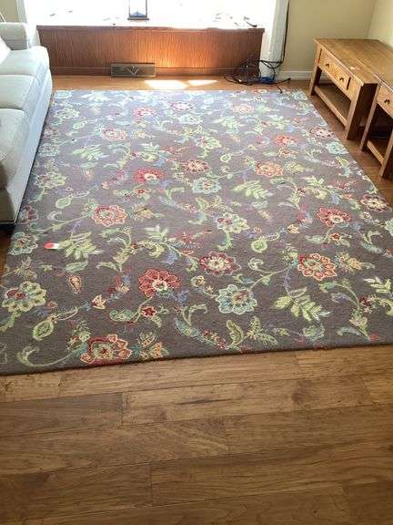 11' x 8' AREA RUG