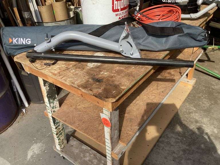 RV SATELLITE DISH AND CABLES