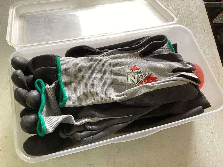 WORK GLOVES