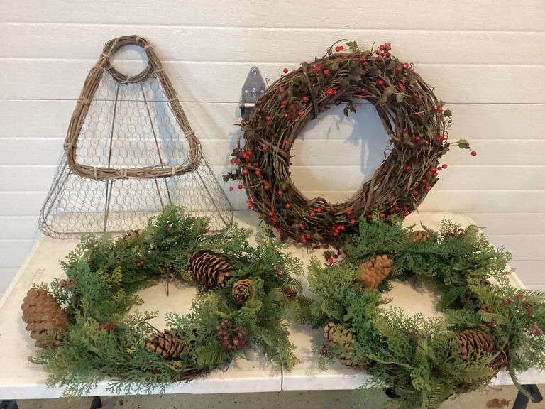 CHICKEN WIRE HANGING BASKET, WREATHS, WREATH RINGS AND MORE