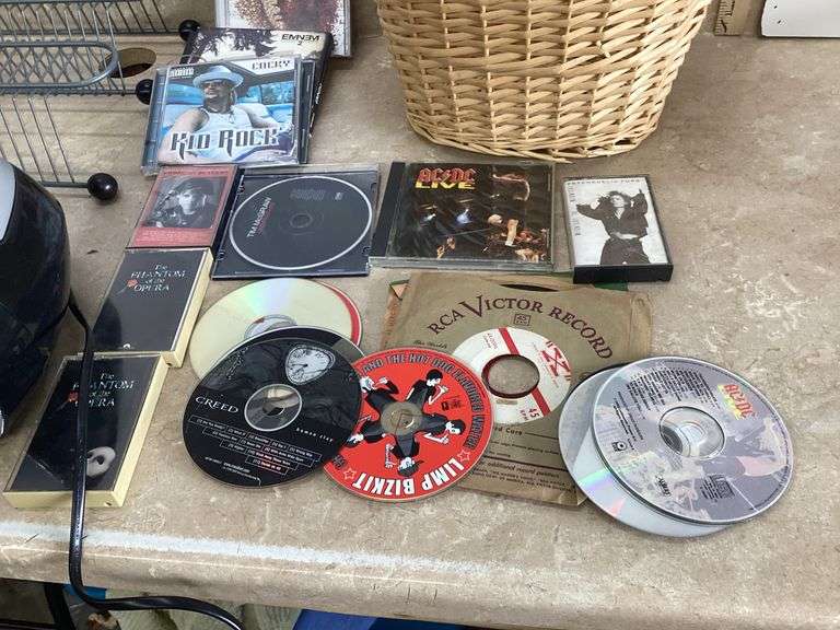 CD'S, BOOMBOX AND MORE IN TOTE (NO LID)
