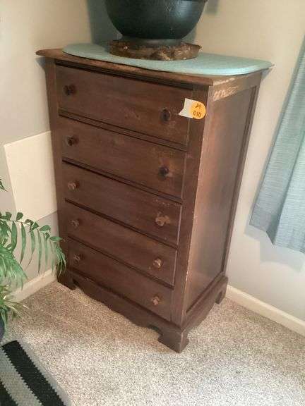 5-DRAWER DRESSER