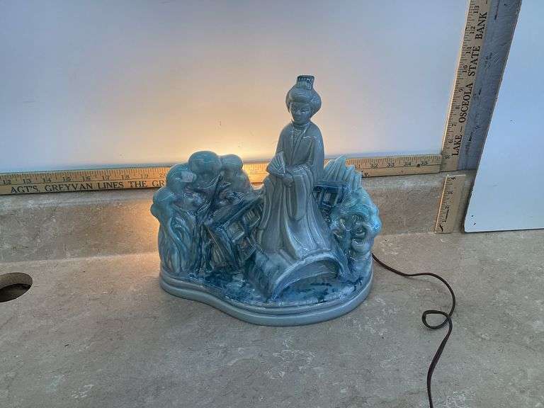 MID-CENTURY JAPANESE THEME LAMP