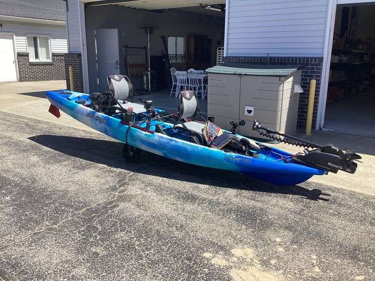 JACKSON TAKE TWO 2-PERSON KAYAK WITH ACCESSORIES