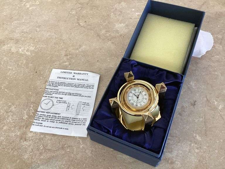 NATICO QUARTZ CLOCK