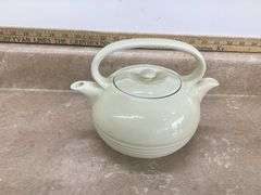 TWIN SPOUT TEA MASTER TEAPOT (CHIP ON LID)