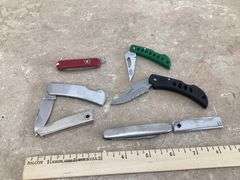 7 POCKET KNIVES
