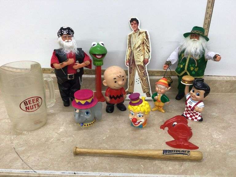 LARGE KERMIT THE FROG PEZ DISPENSER, BIG BOY, 18" ELVIS, BEER NUT STORE DISPLAY, AND MORE