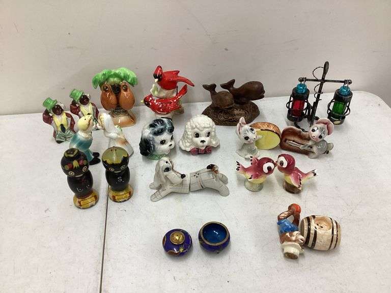 13 VINTAGE SALT AND PEPPER SHAKERS SETS