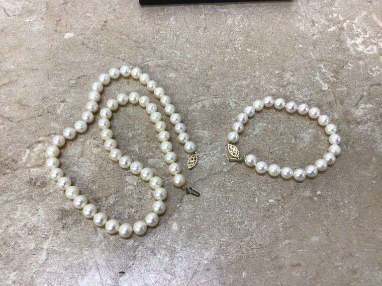 NECKLACE AND BRACELET W/14K GOLD CLASPS