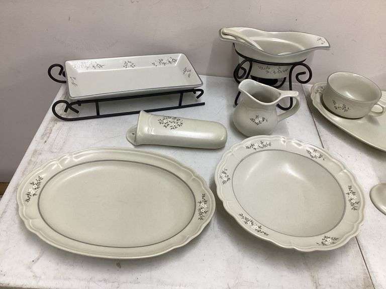 ASSORTED PFALTZGRAFF DISHES