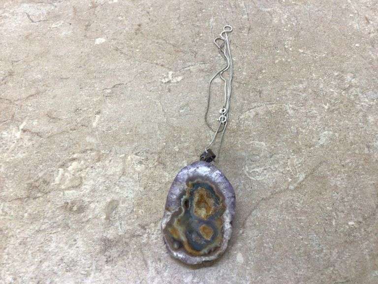 STERLING SILVER CHAIN W/AMETHYST PENDANT